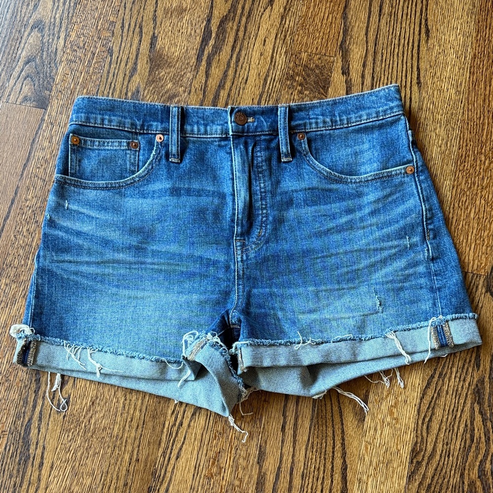 B15 Madewell Women’s 29 Distressed Blue Denim Mini Shorts
